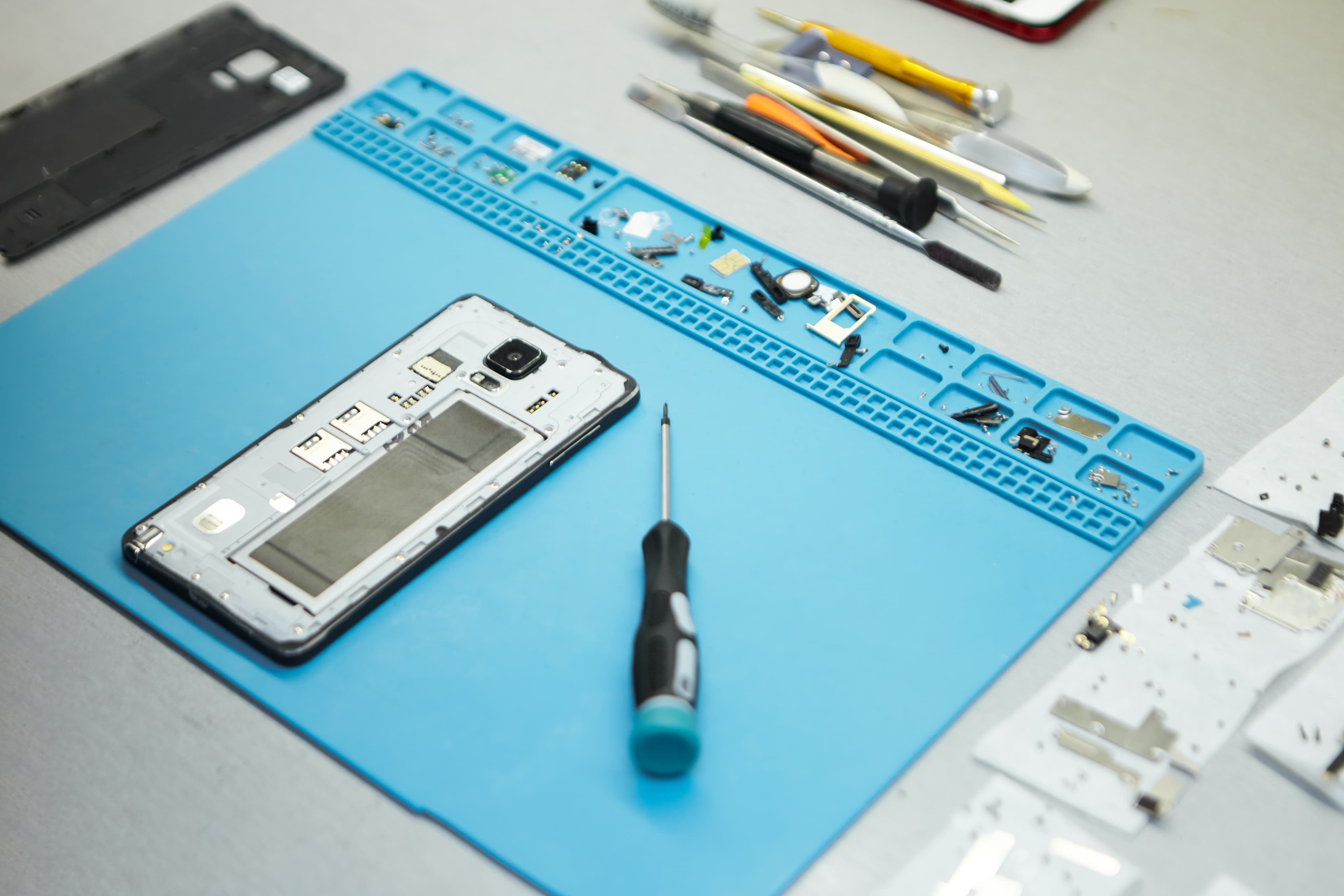 Phone Repair & Technology
